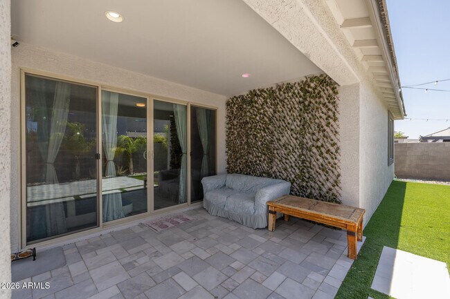 Building Photo - 9756 E Seismic Ave