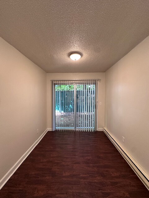 Building Photo - First Floor One Bedroom Unit Near Transportation