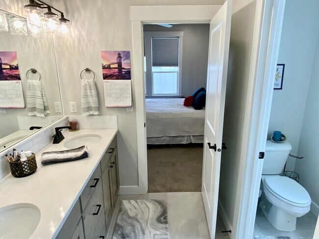 Building Photo - 3484 N Sirocco Ave