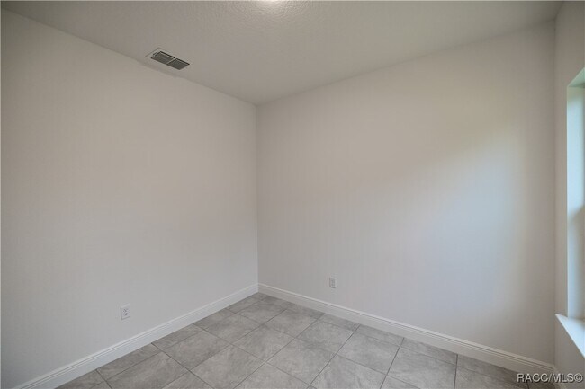 Building Photo - 2412 SW 163rd Pl