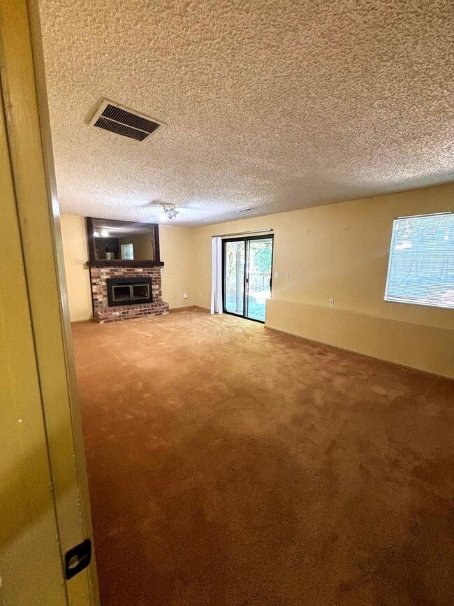 Building Photo - South Cove Commons Gem – Private Beach Access!