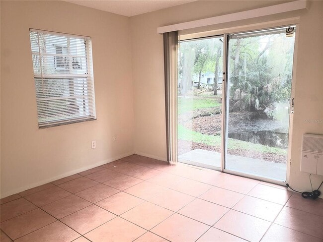 Building Photo - 7100 Waterside Dr