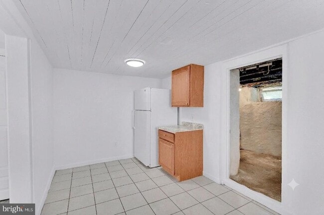 Building Photo - 58 Irish Ln
