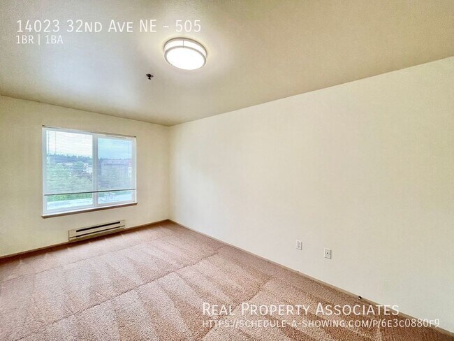 Building Photo - 14023 32nd Ave NE