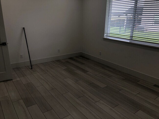 Building Photo - Beautiful New Construction Condo!!