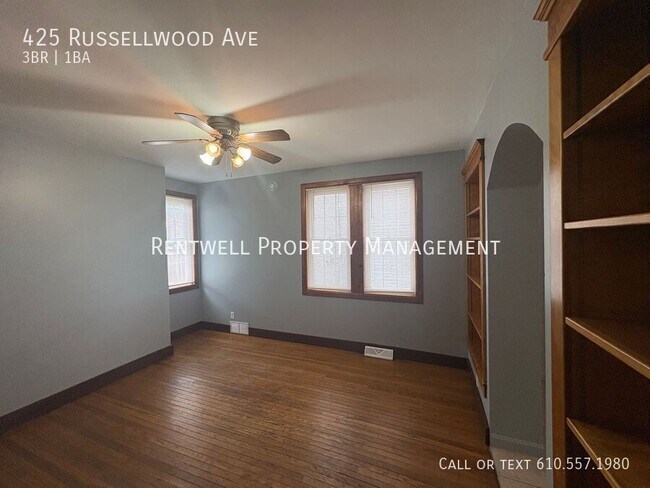 Building Photo - 425 Russellwood Ave