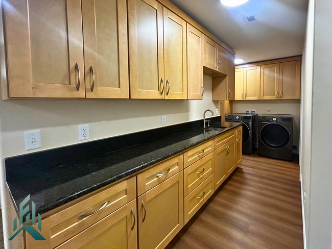Building Photo - Newly remodeled 5 bed/3 bath Philomath home