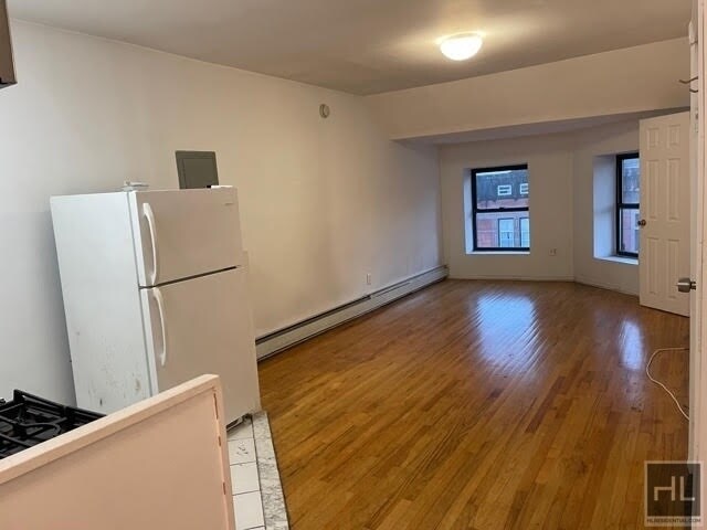 Building Photo - 132 Decatur St