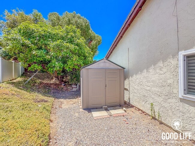 Building Photo - SD: Spacious 3BD/2BA Home in Rancho Bernardo with Office, Large Backyard w/ Garden Beds & 2-Car G...