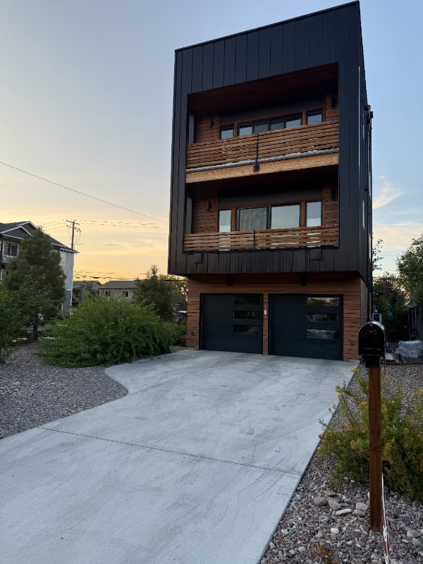 Building Photo - 680 S Johnson St