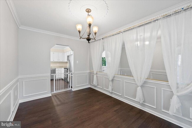 Building Photo - 4527 Sawgrass Ct