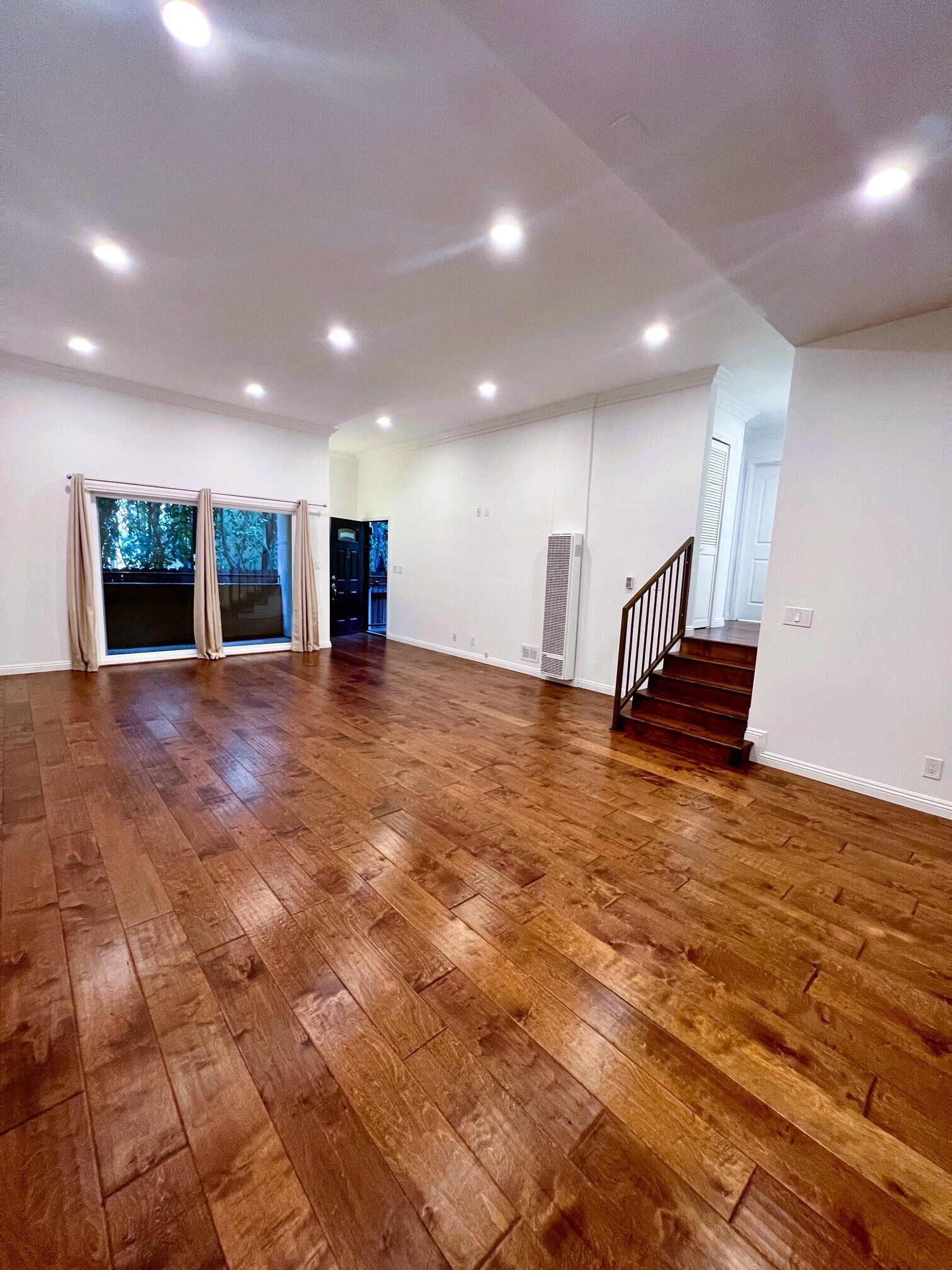 Building Photo - 1122 10th St