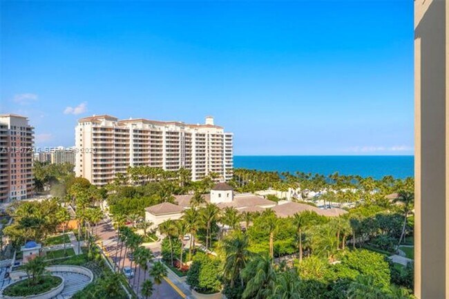 Building Photo - 789 Crandon Blvd