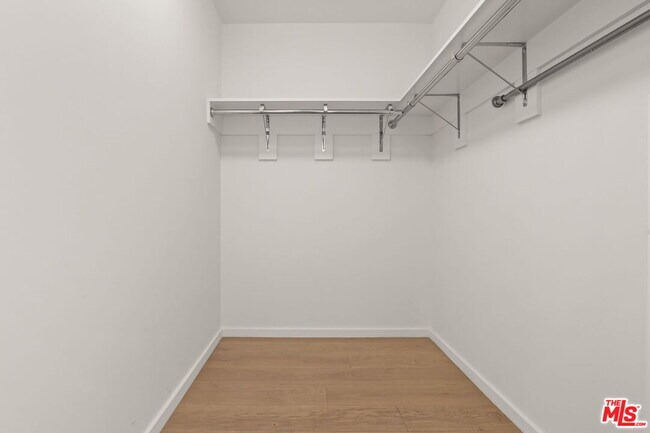 Building Photo - 889 Francisco St