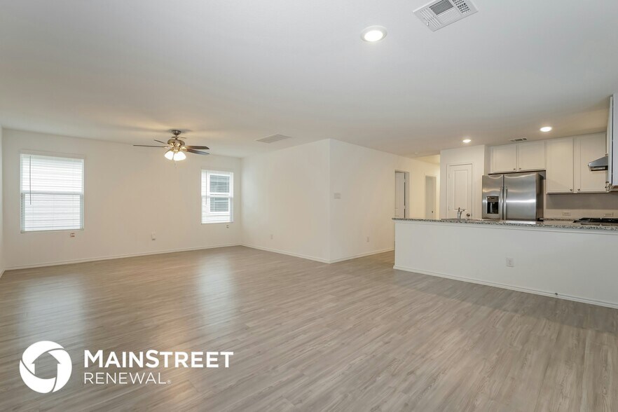 Building Photo - 13827 Goat Cv