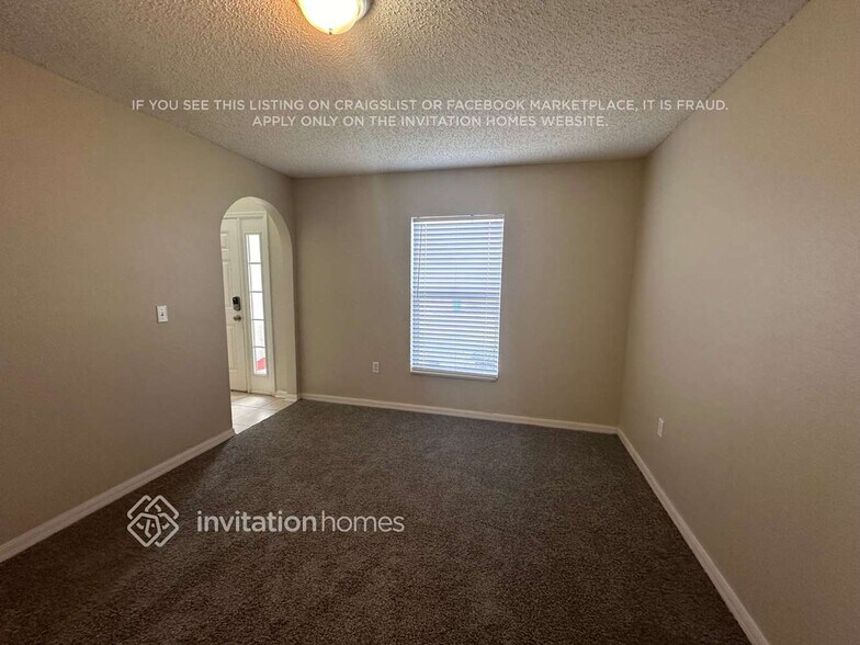 Building Photo - 2361 Pavilion Terrace