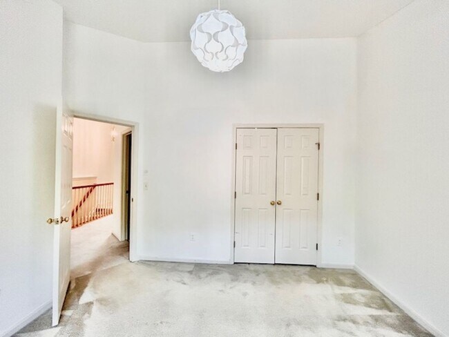 Building Photo - 7503 Westmore Dr