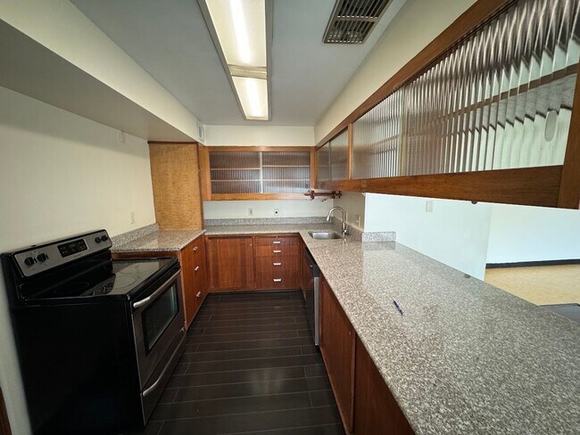 Building Photo - Incredibly Unique Property in the Heart of Shadyside!