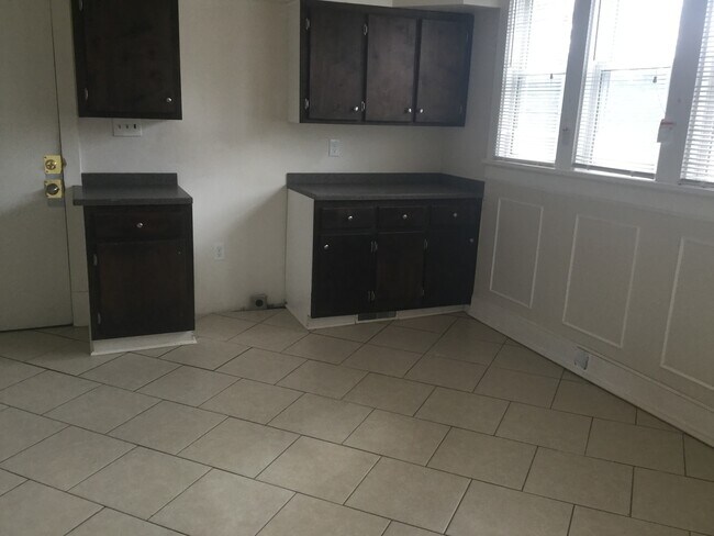 Building Photo - 4368-4368A N 17th St