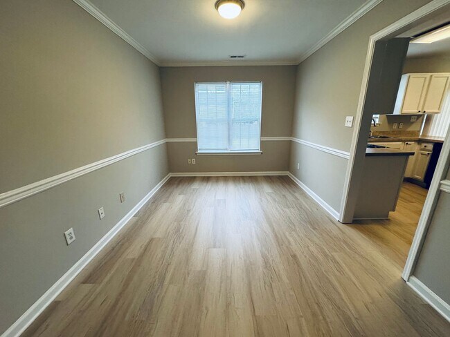 Building Photo - 7136 Roaming Path Ct