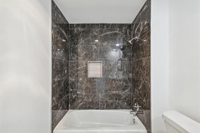 Building Photo - 2129 Richland Dr