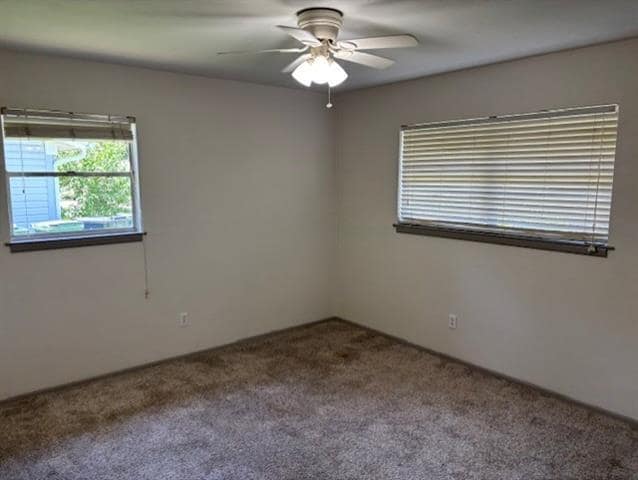 Building Photo - 1713 Westcrest Dr