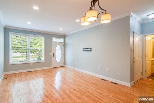 Building Photo - 1503 Whitney Ln