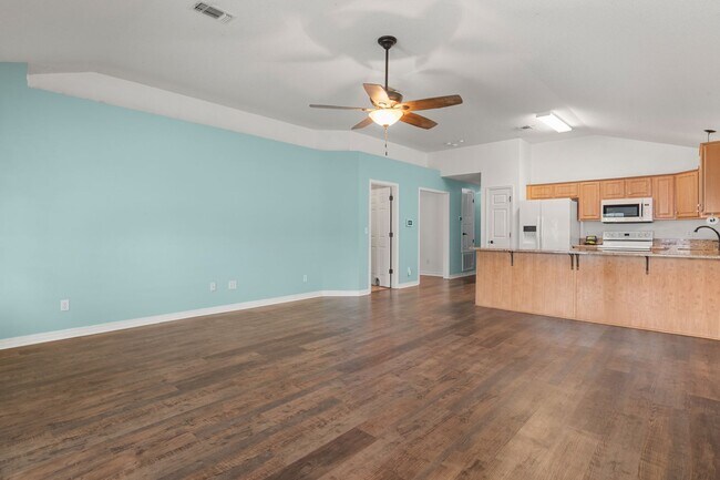 Building Photo - 5841 Last Big Tree Ln