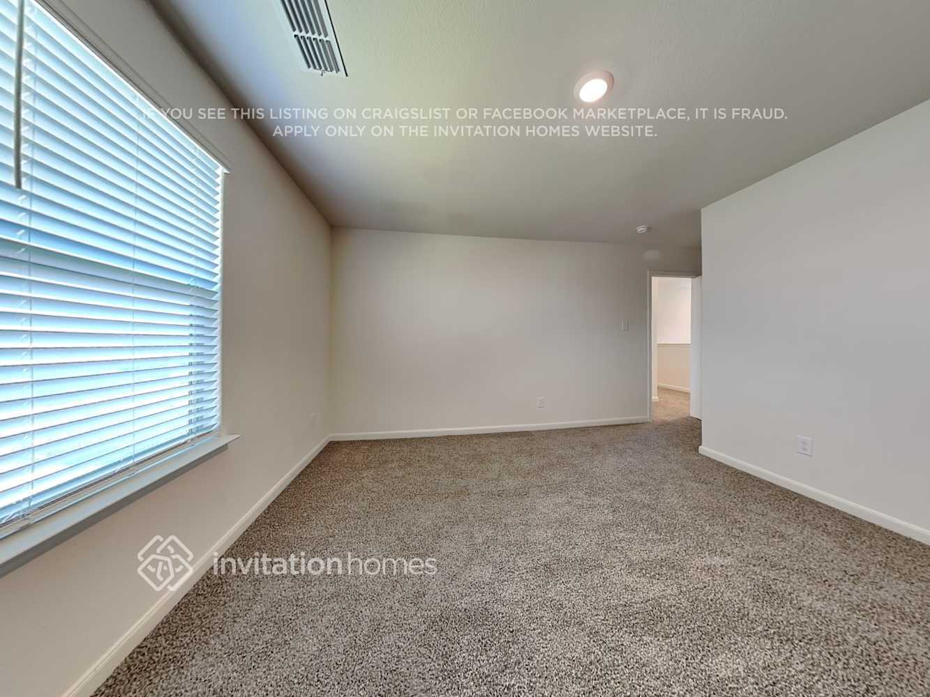 Building Photo - 3041 Chico Dr