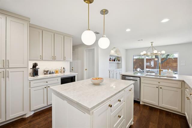 Building Photo - 16806 Hunters Point Dr