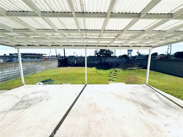 Building Photo - 5125 N Nearglen Ave
