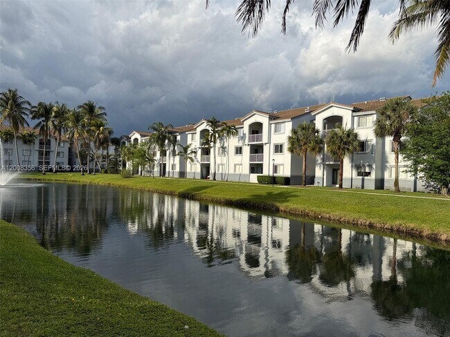 Building Photo - 2600 S University Dr