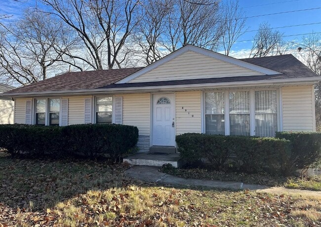 Primary Photo - 6910 Noble Dr