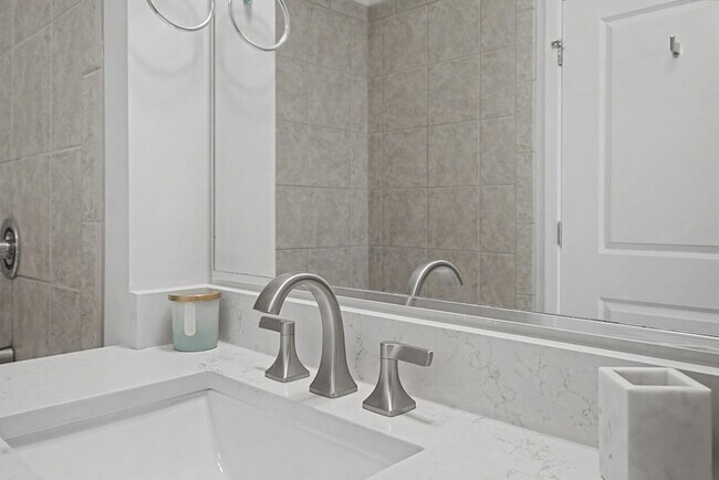 Building Photo - 415 Church St