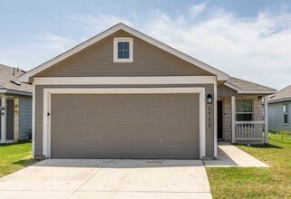 Building Photo - 6562 Runaway Row