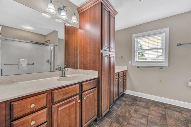 Building Photo - 1145 Cranberry Ct