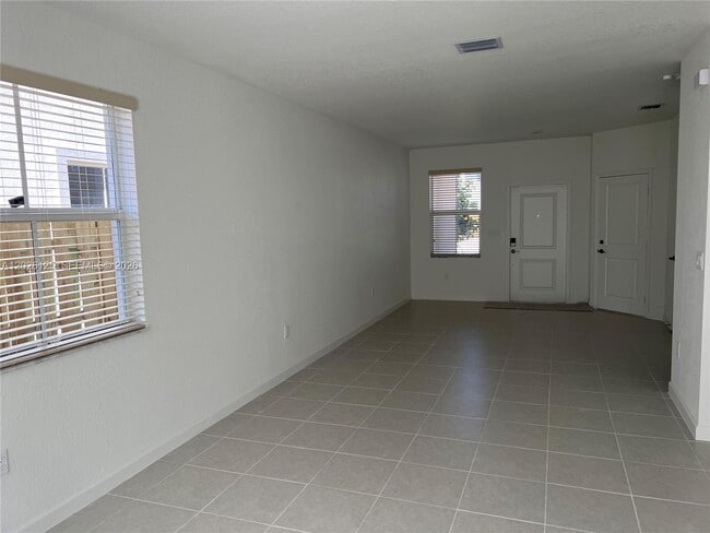 Building Photo - 2340 NW 130th Ter