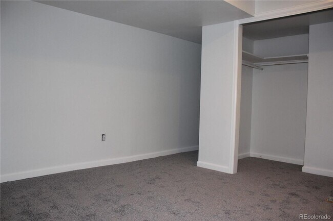 Building Photo - Home in Saddlebrook, Parker!