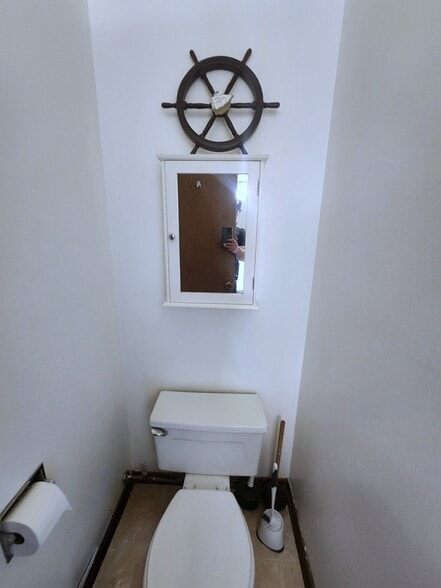 Half Bath - downstairs - 2021 Frisch Rd