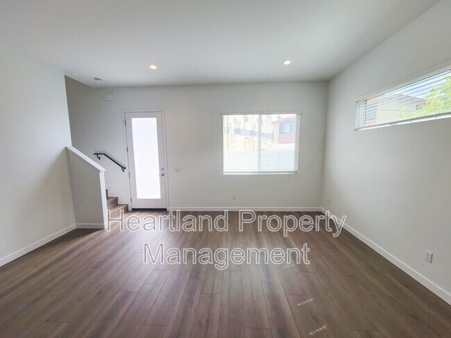 Building Photo - 4115 Clairemont Mesa Blvd
