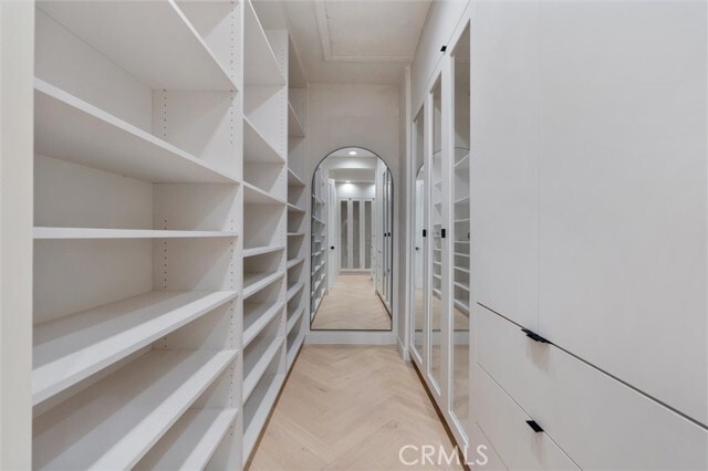 Building Photo - 17437 Oak Creek Ct