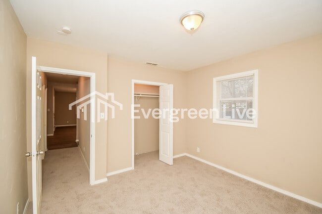 Building Photo - 1119 Waldemere Ave