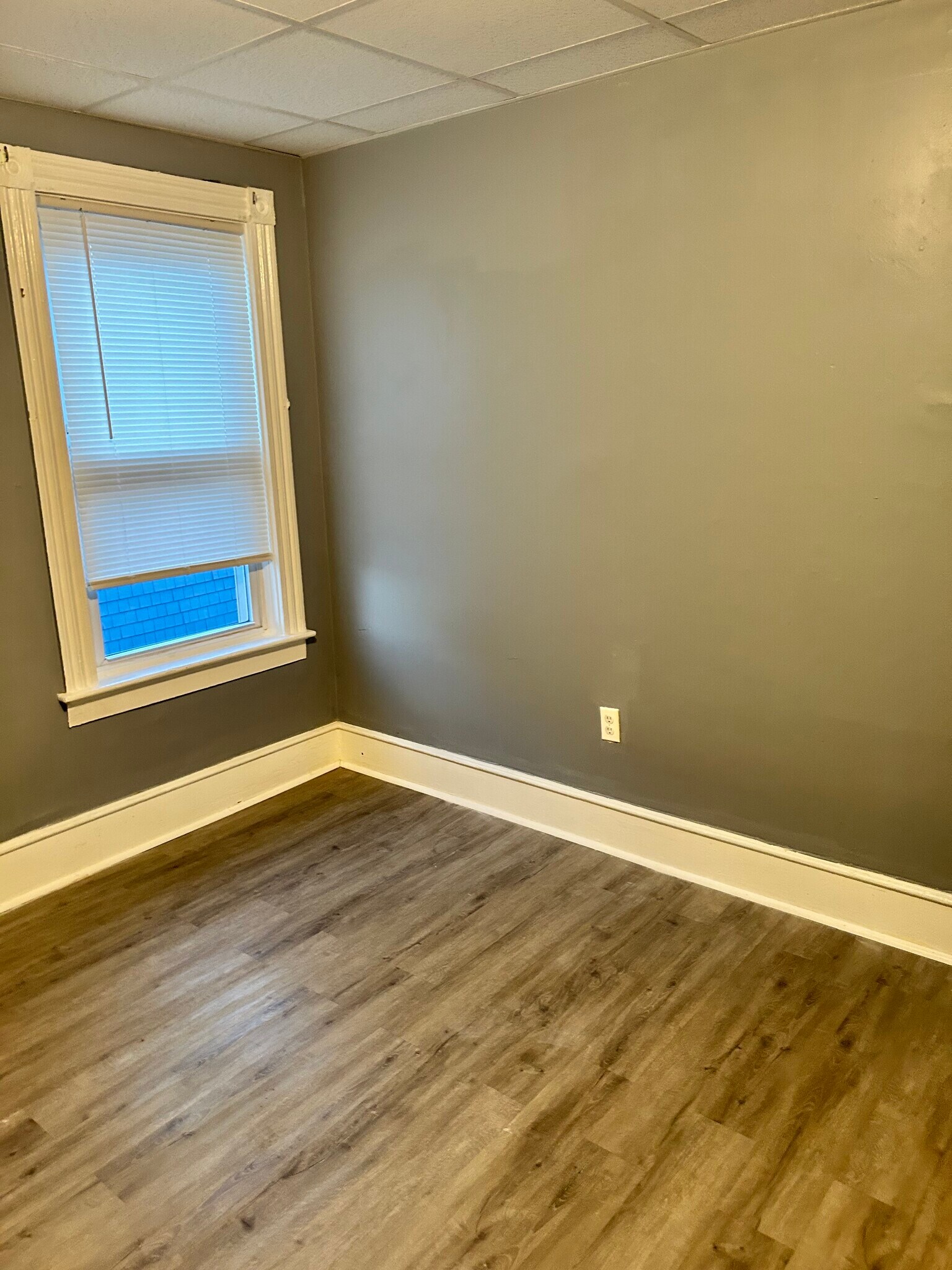 Building Photo - 18 John St