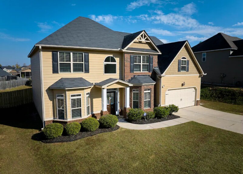 Building Photo - 718 Porter Ln