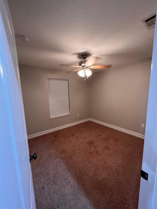 Building Photo - 37 Cochise St