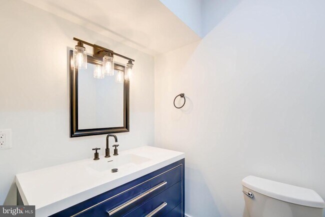 Building Photo - 2228 13th St NW