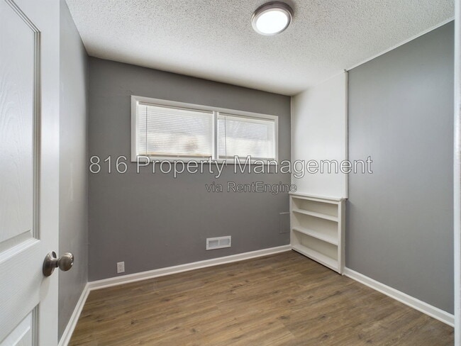 Building Photo - 10800 Blue Ridge Blvd