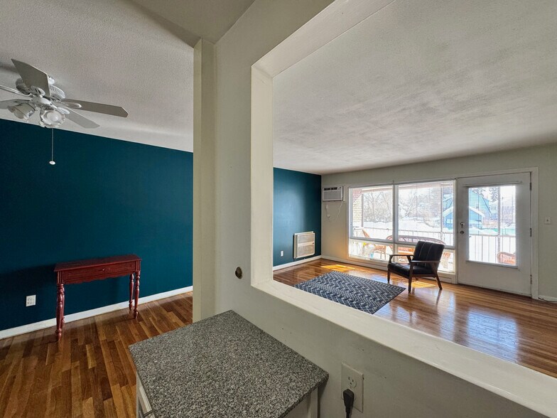 Building Photo - 32 Park Avenue Ct