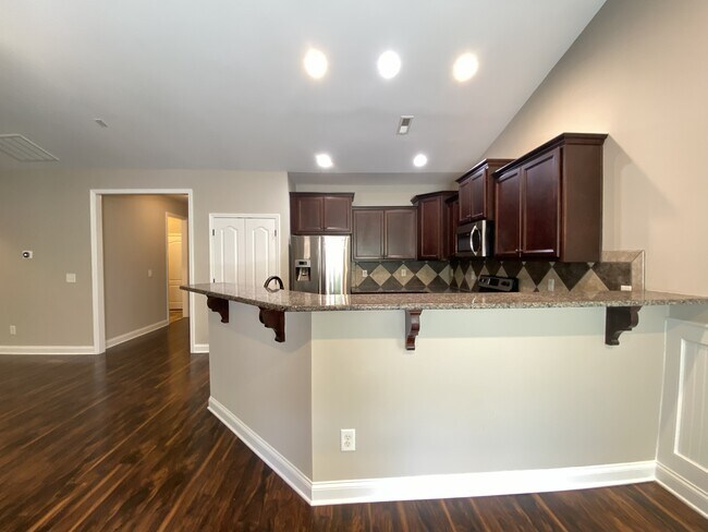 Building Photo - 181 Fairfax Dr