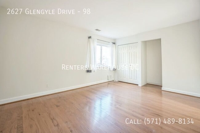 Building Photo - 2627 Glengyle Dr